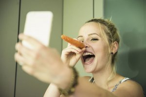 #stayathome challenge wasknijpers