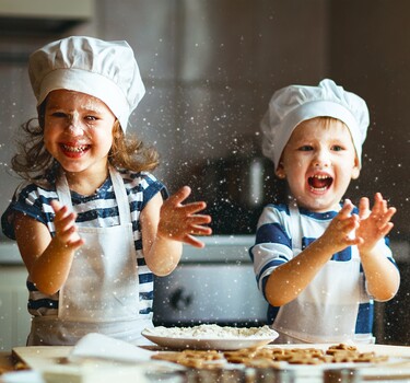 bakker kinderfeestje versieren versierspel 